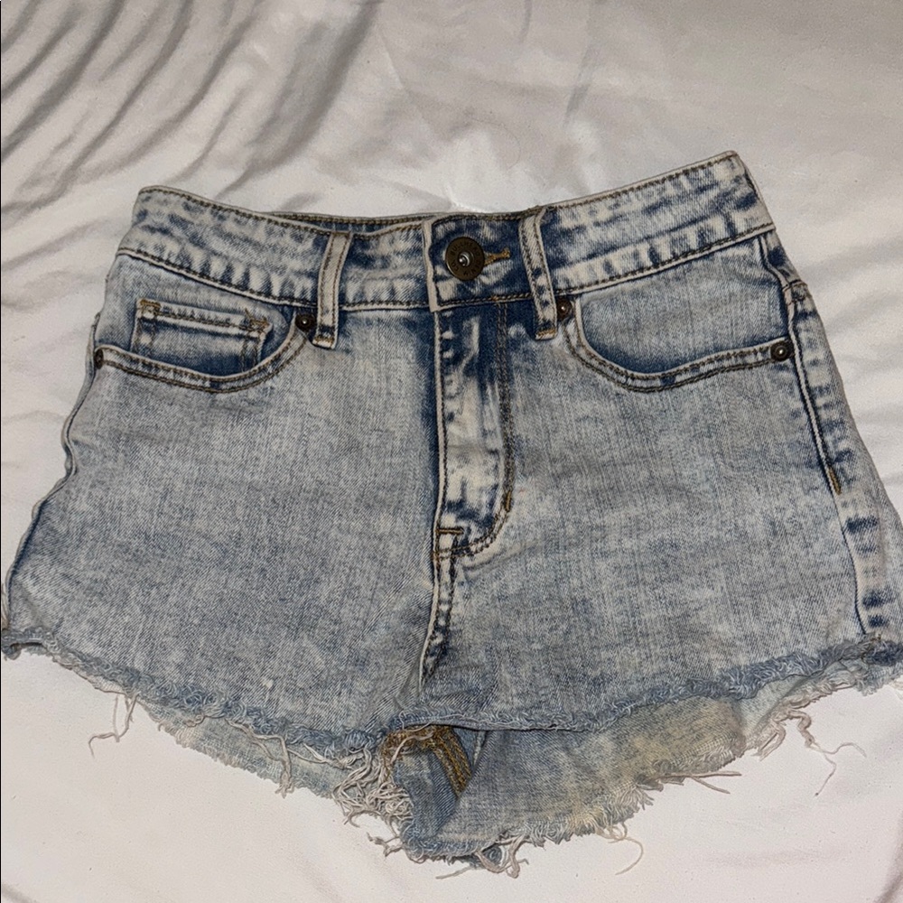 Denim Frayed Hem High-Waisted Shorts